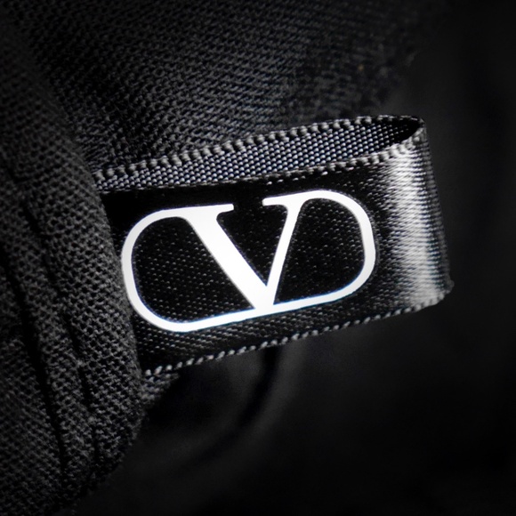 Valentino Crossbody Bag Black NEW - Picture 7 of 7